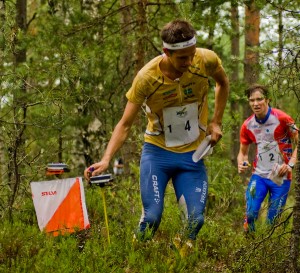 Erik Liljekvist på förstasträckan i JVM-stafetten